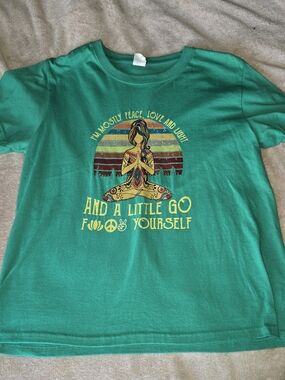 Green Graphic Short Sleeve Tee with Yoga Illustration